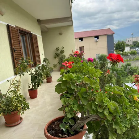 Spacious Triple With Balcony * Kamez