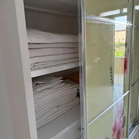 Spacious Triple With Balcony Pensjonat